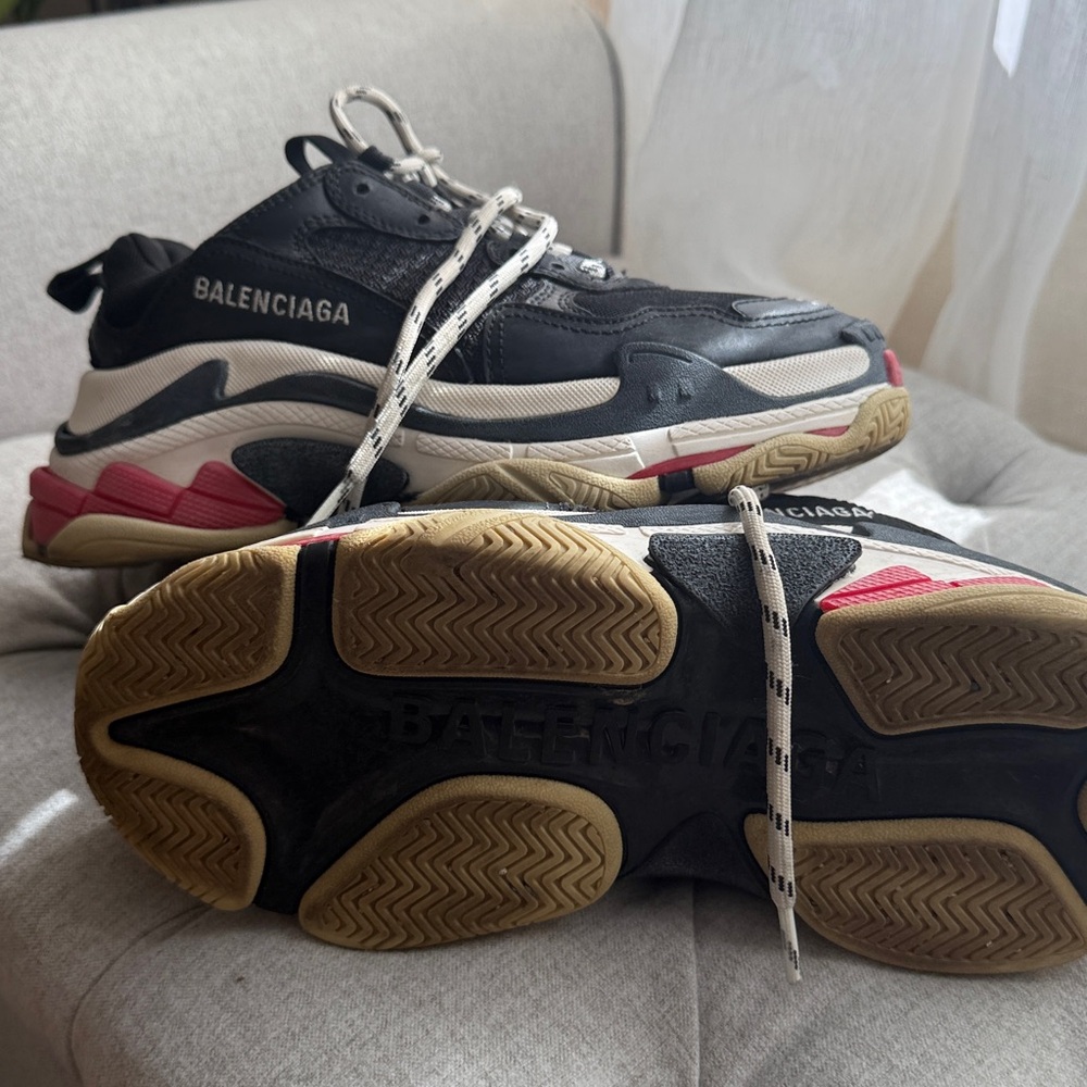 Balenciaga Triple S women’s sneakers 37 low-top - Picture 3 of 4